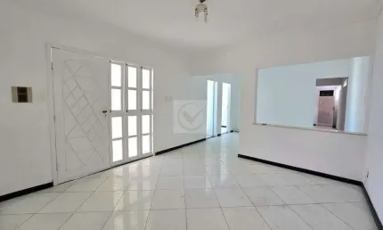 Casa com 3 quartos para alugar na Rua Vereador Rosalvo Silva, Grageru, Aracaju