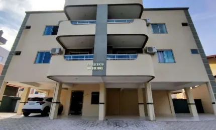 Apartamento na praia de bombas para locação de temporada