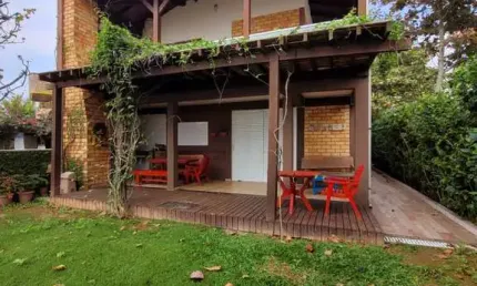 Casa para alugar na Rua Vereador Manoel José dos Santos, Bombas, Bombinhas