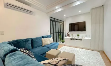 IMPECÁVEL APARTAMENTO COM 5 QUARTOS NA PRAIA DE BOMBAS