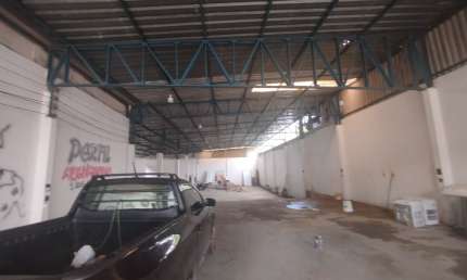 Barracão / Galpão / Depósito com 2 salas para alugar na Rua Magalhães Barata, 123, Crespo, Manaus