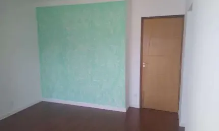 Apartamento para venda possui 50 metros quadrados com 2 quartos