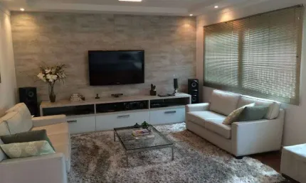 Sobrado para venda possui 210 metros quadrados com 4 quartos em Vila Nair - São Paulo - SP
