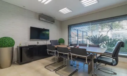 Casa comercial com 6 salas para alugar no Ipiranga, São Paulo 