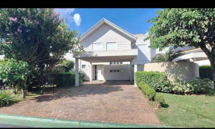 Casa para locação com 2 dormirtórios sendo 1 suíte em Alphaville