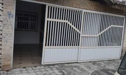 Casa com 3 quartos à venda na Rua Vinte e Seis de Janeiro, Vila Mirim, Praia Grande