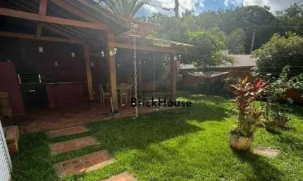 Casa com 3 dormitórios para alugar, 200 m² por R$ 7.500,00/mês - Cambará - São Roque/SP