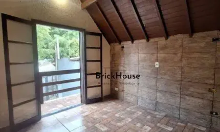 Casa com 3 dormitórios para alugar por r$ 2.400/mês - reneville - mairinque/sp