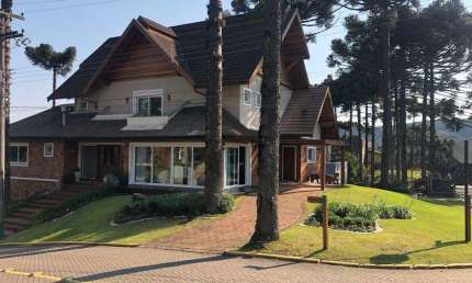 Casa 04 Dorm. à venda no Bairro Aspen Mountain com 518 m² de área privativa - 2 vagas de garagem