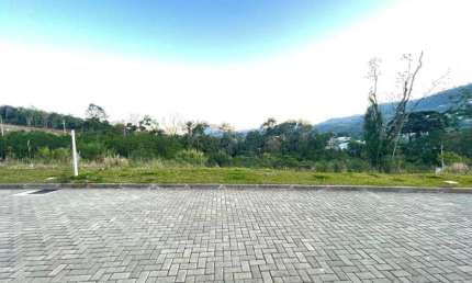 Terreno à venda no Bairro Várzea Grande com 373 m² de área privativa