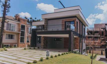 Casa 03 Dorm. à venda no Bairro Altos Pinheiros com 467 m² de área privativa