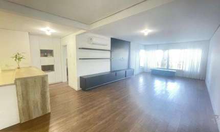 Apartamento 01 Dorm. à venda no Bairro Centro com 118 m² de área privativa - 1 vaga de garagem