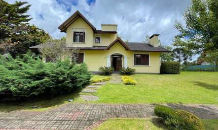 Casa 03 Dorm. à venda no Bairro Buena Vista Village com 217 m² de área privativa - 1 vaga de garagem