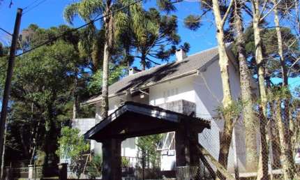 Casa 04 Dorm. à venda no Bairro Planalto - 1 vaga de garagem