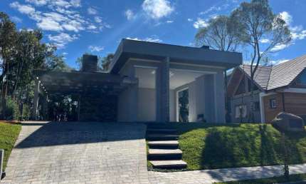 Casa 03 Dorm. à venda no Bairro Terras Altas com 180 m² de área privativa - 2 vagas de garagem