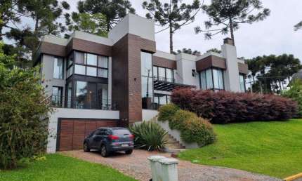 Casa 03 Dorm. à venda no Bairro Aspen Mountain com 464 m² de área privativa - 2 vagas de garagem