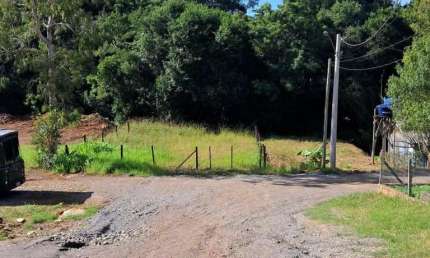 Terreno à venda no Bairro Várzea Grande com 396 m² de área privativa