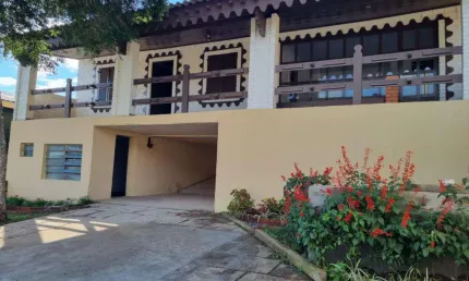 Casa 03 Dorm. à venda no Bairro Piratini com 174 m² de área privativa