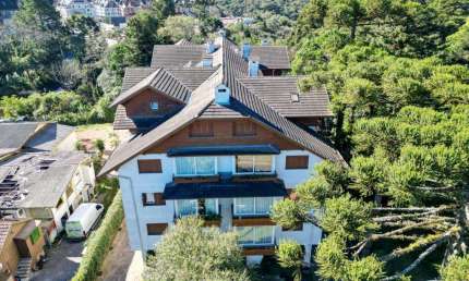 Apartamento 03 Dorm. à venda no Bairro Planalto com 202 m² de área privativa - 2 vagas de garagem