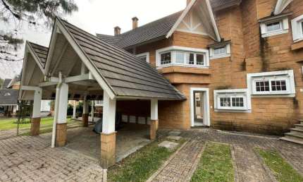 Casa 03 Dorm. à venda no Bairro Planalto com 112 m² de área privativa - 2 vagas de garagem