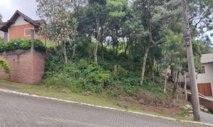 Terreno à venda no Bairro Vale das Colinas com 600 m² de área privativa