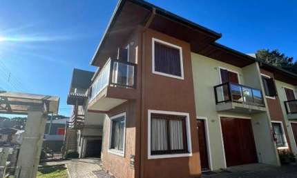 Casa 03 Dorm. à venda no Bairro Moura com 100 m² de área privativa - 1 vaga de garagem