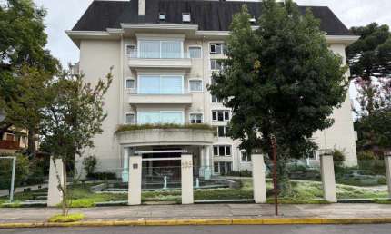 Apartamento 02 Dorm. à venda no Bairro Centro com 105 m² de área privativa - 2 vagas de garagem