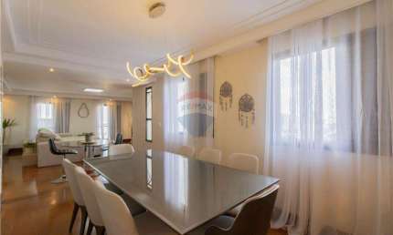 Belíssimo Apartamento Duplex em frente ao Bosque Maia