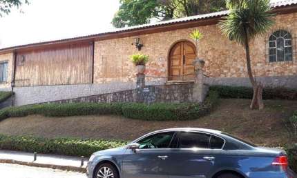 AMPLA CASA TERREA COM 06 DPRMITORIOS E 03 SUITES-VILA ROSALIA-GUARULHOS