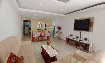 Casa com 3 quartos para alugar na Vila Galvão, Guarulhos 