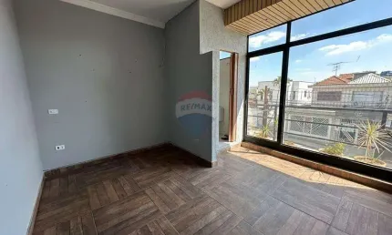 Sala Comercial de 16m² para Locação - Conforto e Praticidade por R$2017/mês!