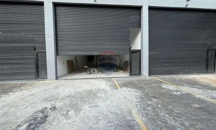 Alugue ponto comercial novo no jardim zaira com 161m2