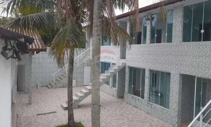 Casa em Peruíbe: 10 flats com mobília, 10 vagas garagem0Pronta!'