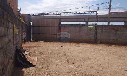 'Terreno Comercial em Guarulhos: Oportunidade Única'