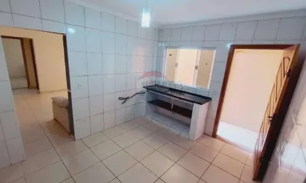 Casa com 2 quartos para alugar no Jardim Pinhal, Guarulhos 