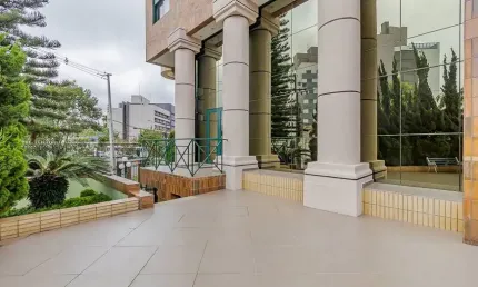 Apartamento com 3 quartos e 3 banheiros a venda Alto da Gloria