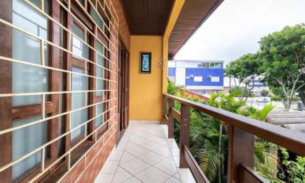 Oportunidade de casa no Jardim Social 4 quartos 4 vagas de garagens