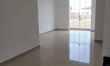 Maravilhoso apartamento no  centro de Quatro Barras