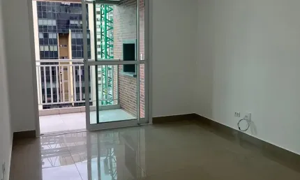 Lindo apartamento no centro de Curitiba. Apartamento novo.