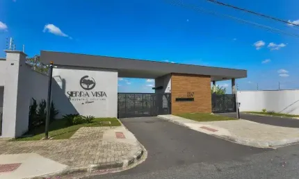 Terreno em condomínio fechado à venda de 459 m² a.t em região privilegiada