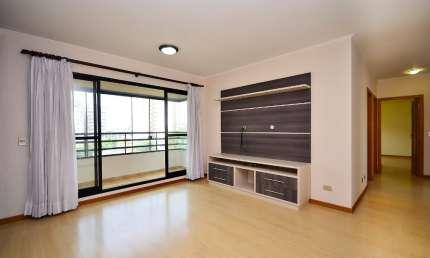 Lindo apartamento com uma ótima sacada no Cristo Rei 3 quartos e 2 vagas
