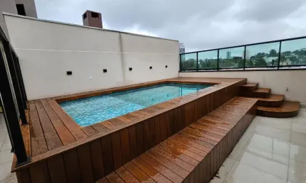 Lindo apartamento bem localizado em Curitiba, acabamentos de alto padrão