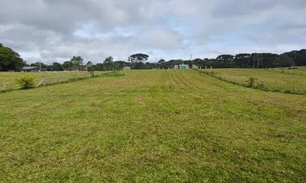 Belíssimo terreno em condomínio fechado com 2.900 m²