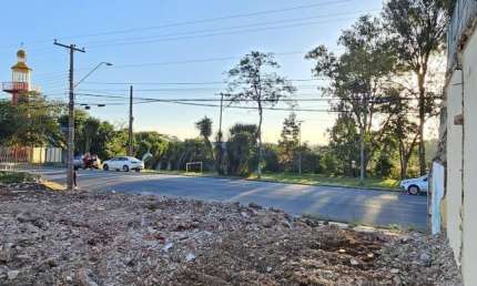 Belíssimo terreno no bairro Solar com Bairro Bacacheri