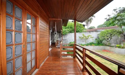 Casa com terreno  e galpão a venda no Santa Candida