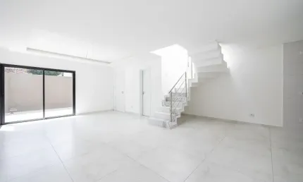 Belíssimo Sobrado de alto padrão com 120m² no Hauer
