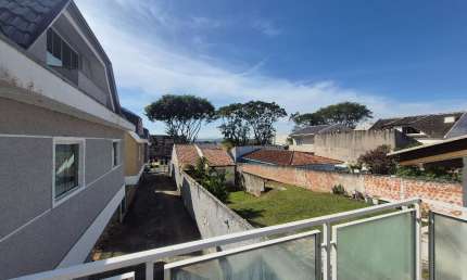 Exclusivo sobrado de fundos com 4 quartos e 3 vagas de garagem