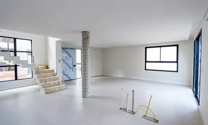 Belíssima Casa No Mercês sendo 3 suítes e vista Deslumbrante