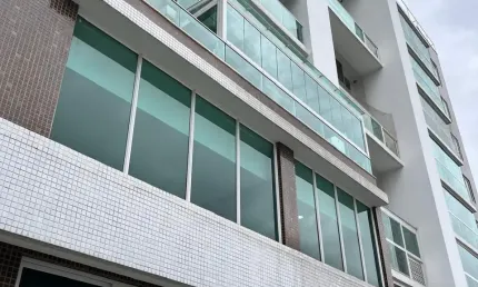 Lindo apartamento duplex 3 quartos na frente do museu do olho. oportunidade