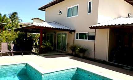 4 QUARTOS 3 SUÍTES PISCINA DECORADA À VENDA LAURO DE FREITAS BA